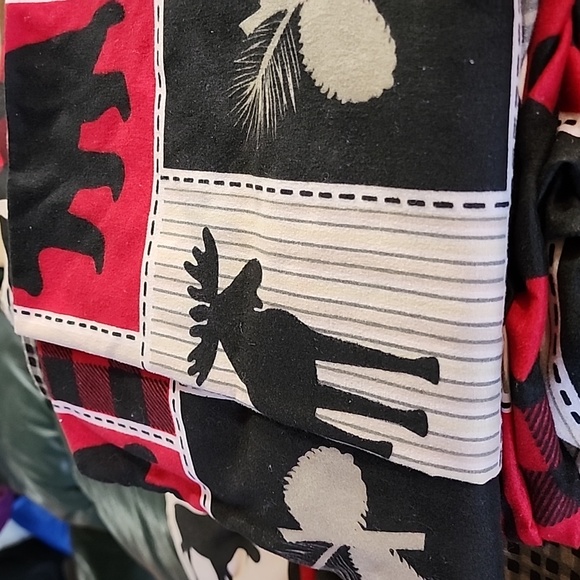 Sheets - Picture 2 of 2